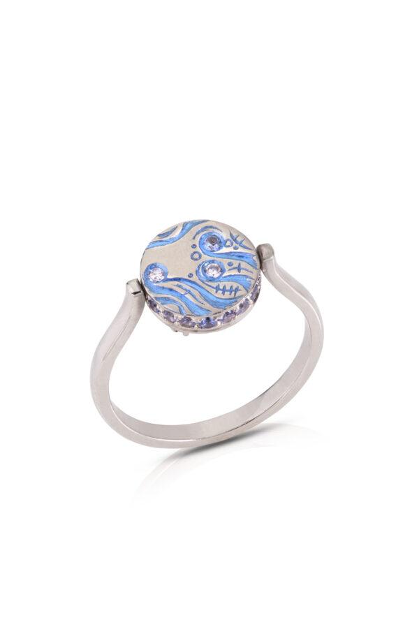 Epona Smith Eponique Ocean Flipping Signet Ring