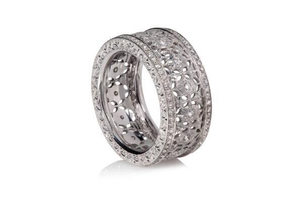 Epona Smith Florentine Elegance Ring with Diamonds